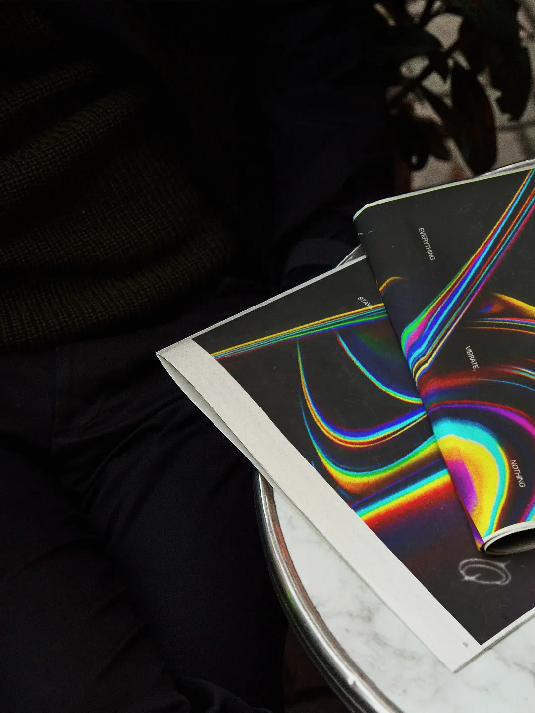 Poster Folio 24–25 — 48